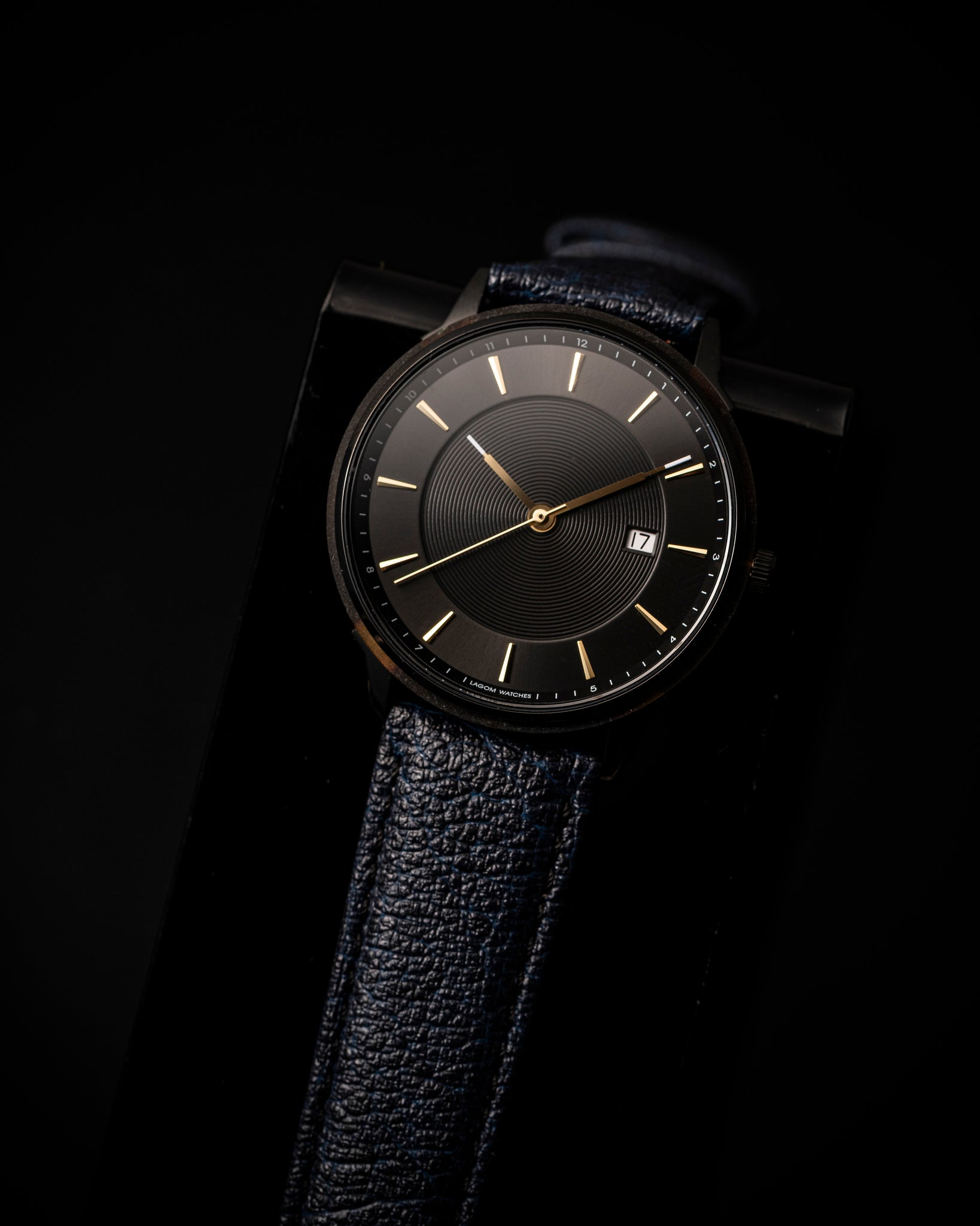 LW102-Black.Black.NavyVegan(GOLD)